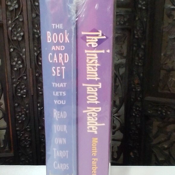 Tarot Reader Book and Card Set - Picture 3 of 5